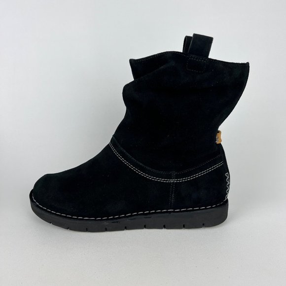 Clarks Unstructured Ashburn Womens Short Slouch Boot Black Suede size 6.5W Wide - Picture 7 of 16